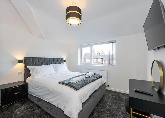 Modern 5-bed Ev Centre 10 Min 펜션 *