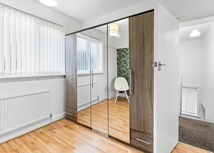 Comfy Bedroom Getaway * Manchester