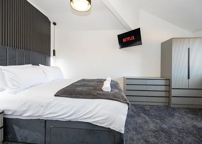 펜션 Modern 5-bed Ev Centre 10 Min