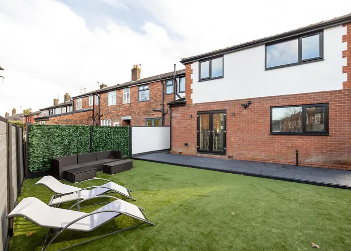 펜션 Modern 5-bed Ev Centre 10 Min *