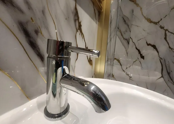 Dom wakacyjny Charming Tudor White House Free Wifi