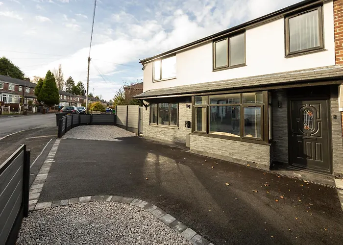 Modern 5-bed Ev Centre 10 Min 펜션 *