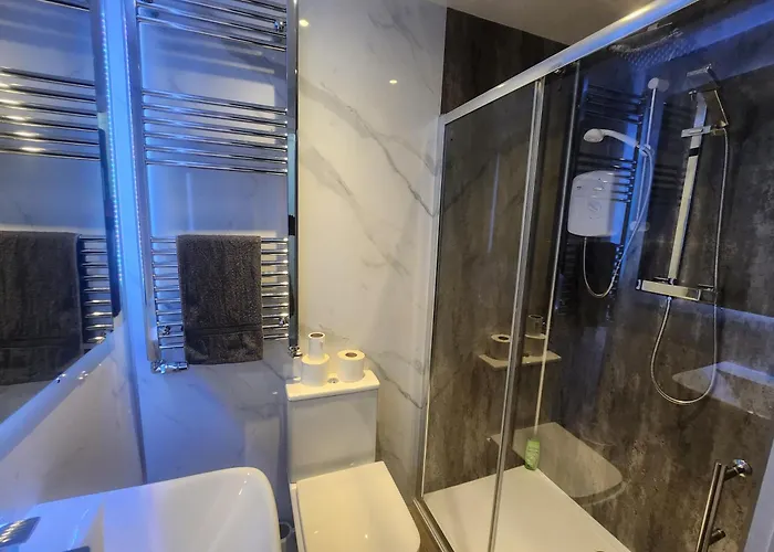 Holiday home Charming Tudor White House Free Wifi Manchester