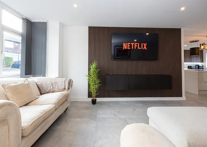 Modern 5-bed Ev Centre 10 Min *