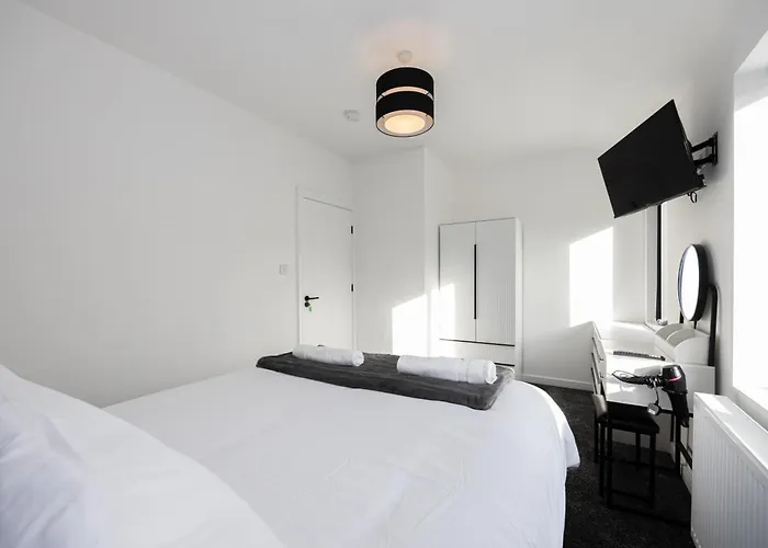 Modern 5-bed Ev Centre 10 Min *