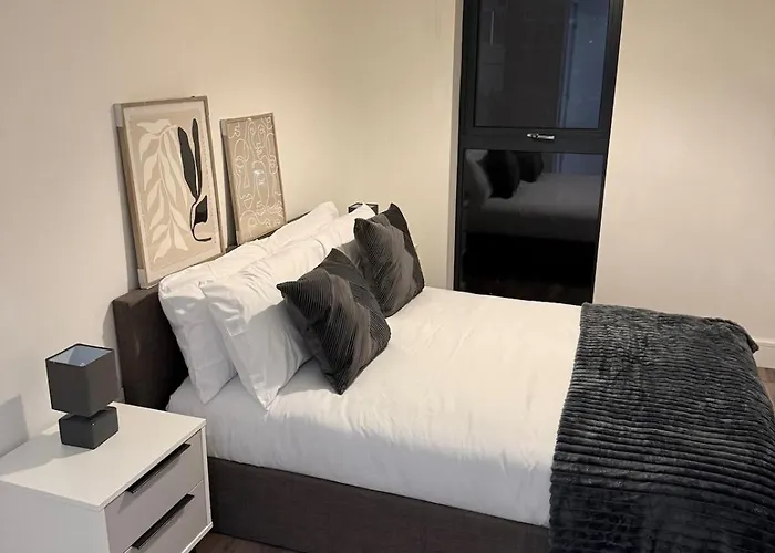 Modern 2br In M5, Man United Stadium, And Mediacity Daire