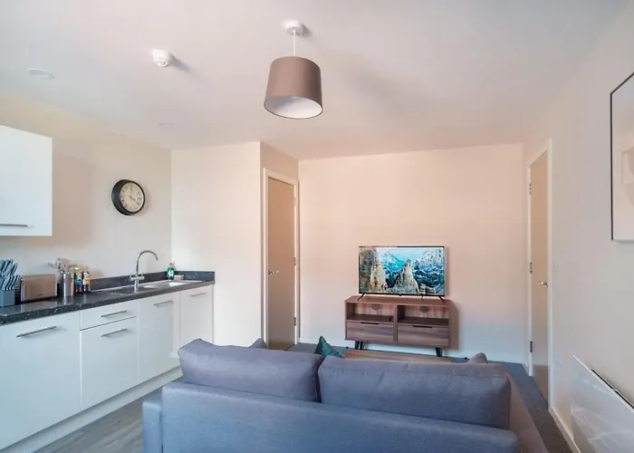 For 2 Salford Amenities * Manchester