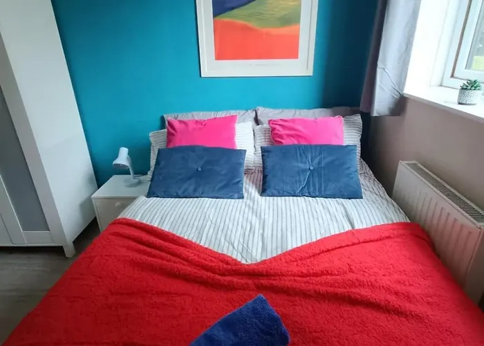 #85 Stylish Salford Free Parking Sleeps 6 아파트