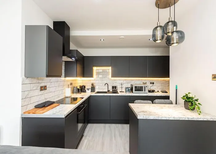 *superb Location* 20th Floor * Manchester