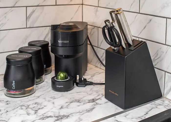 *superb Location* 18th Floor Manchester