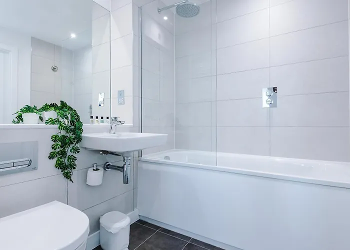 Skyline With Thermal Apartament Manchester