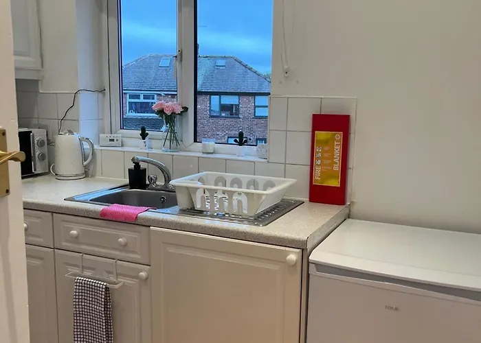 The Cotton Mill Hideaway - One Bedroom - Free Parking Near Etihad Stadium & Coop Live Daire