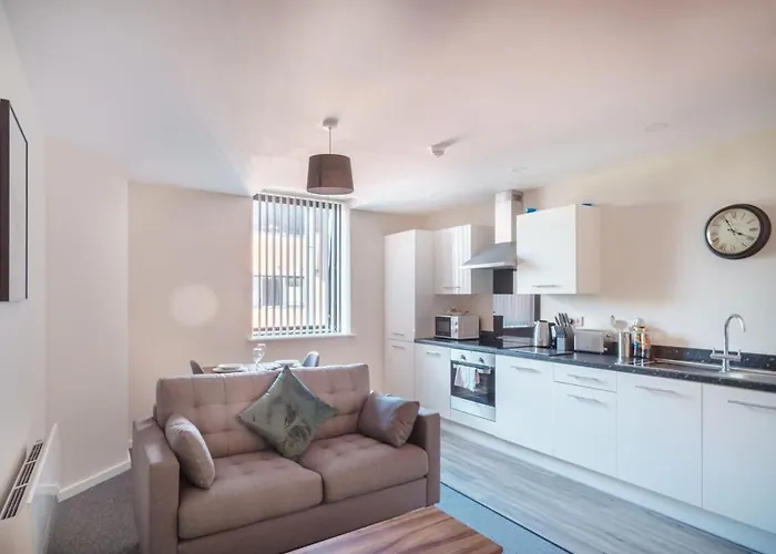 For 2 Salford Amenities * Manchester