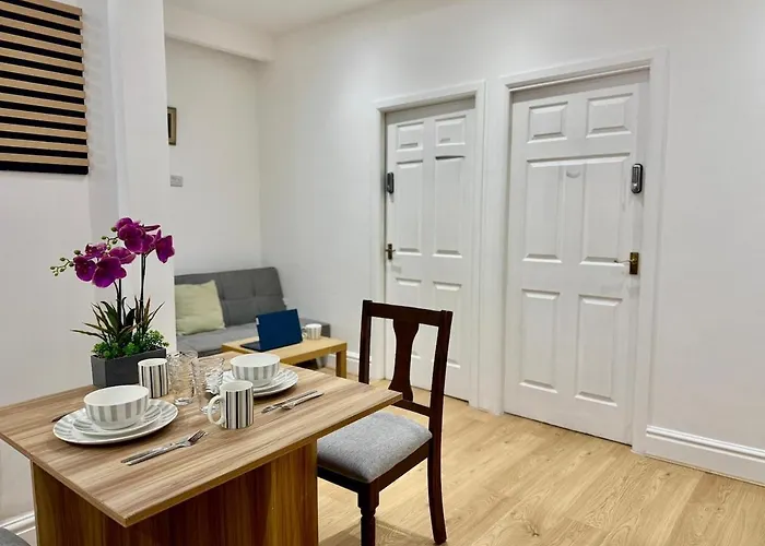 아파트 Cityside Walk To Etihad Stadium Sleeps 5