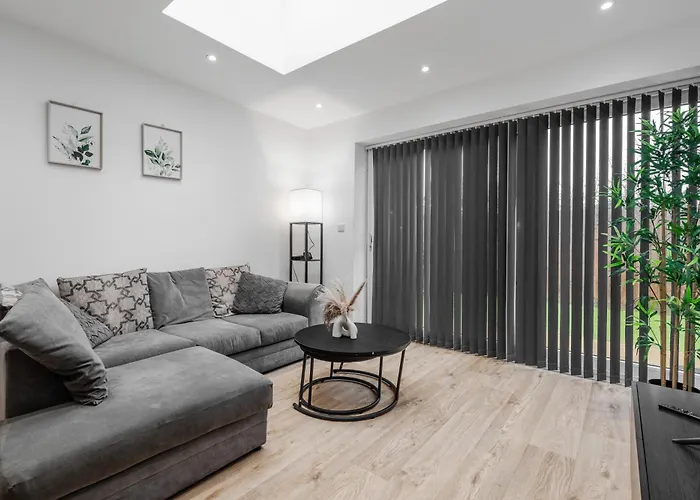 The Ideal Urban 4br - Coop - Etihad - Parking - Ev Daire