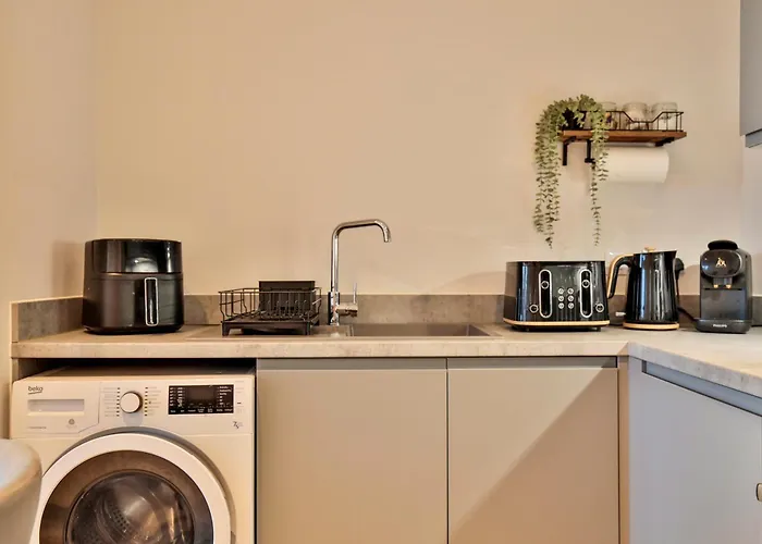 40 Percent Off Monthly 2 Bed Modern Near Piccadilly - Parking - Fast Wifi Apartamento *