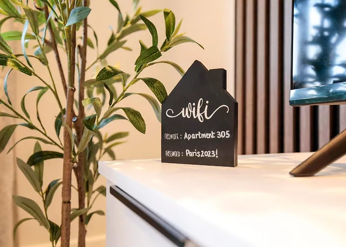 Appartement Modern 2 Bed, 2 Bath With Ensuite By Avalora Short Lets & Serviced Salford, Near Tram Manchester, Train Station, Parking *