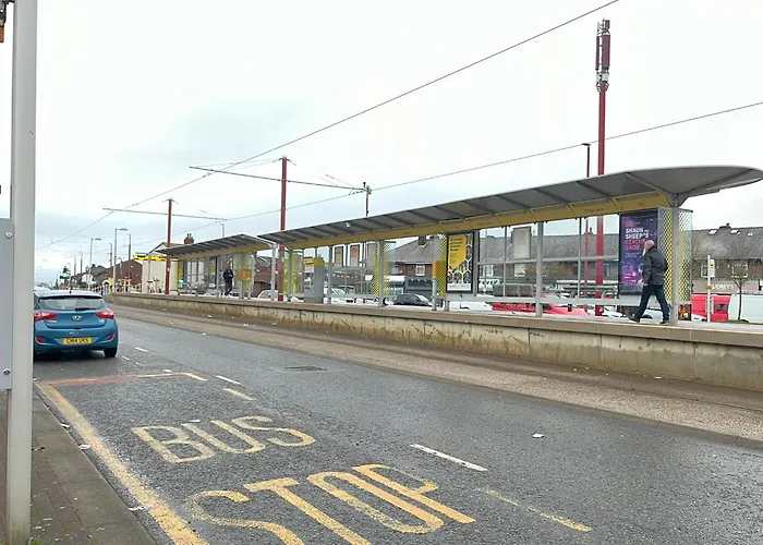 The Cotton Mill Hideaway - One Bedroom - Free Parking Near Etihad Stadium & Coop Live Daire