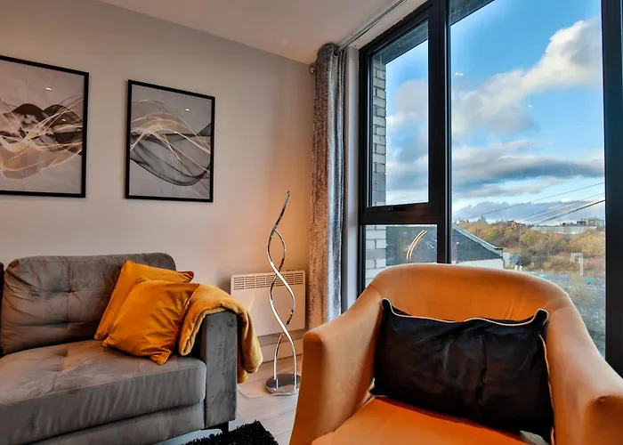40 Percent Off Monthly 2 Bed Modern Near Piccadilly - Parking - Fast Wifi