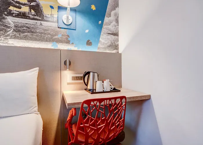 Portland By Sunday Hotel 3*