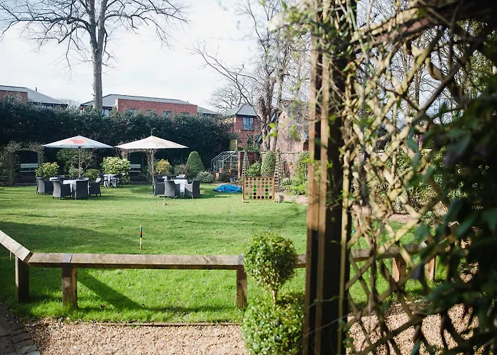 Eleven Didsbury Park 4*