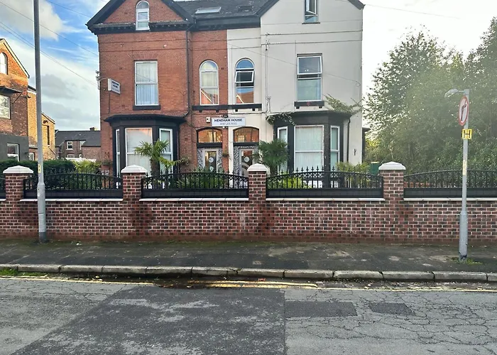 Hendham House - Near Etihad Stadium, Coop Live Arena, Ao Arena, Piccadilly Train Station & Centre Манчестер