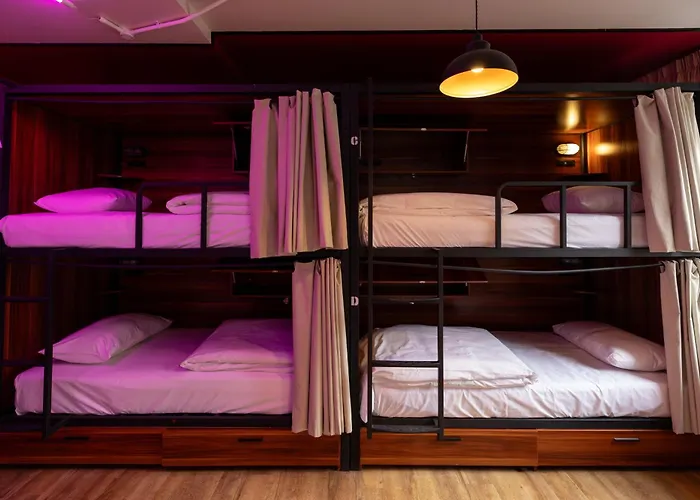 Malacuna * Μάντσεστερ