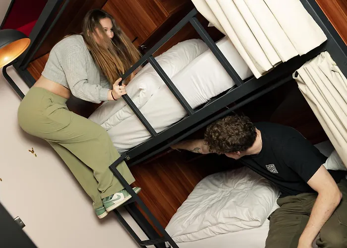 Malacuna * Μάντσεστερ