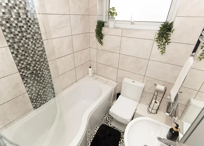 Great Value Comfort Free Parking Near Casa vacanze Manchester