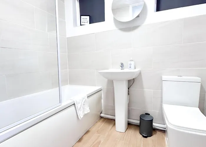 Contractor By Furnished Manchester