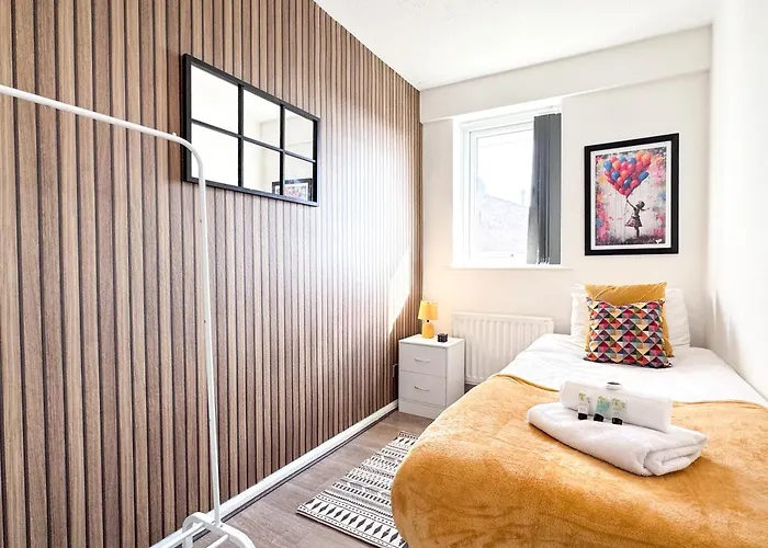 Contractor By Furnished * Manchester