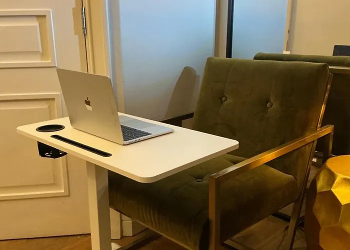 Piccadilly Private And Bathroom * Манчестер