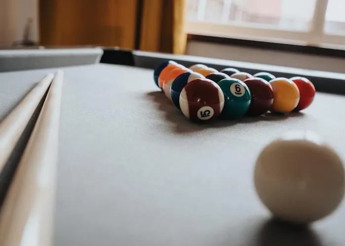 Comfy 3br - Pool Table - Games - Sleeps 8 Сasa de vacaciones *