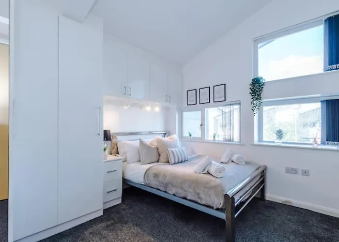 Modern House - Sleeps 6 - Free Parking - Near Etihad Stadium - Coop Live * 맨체스터