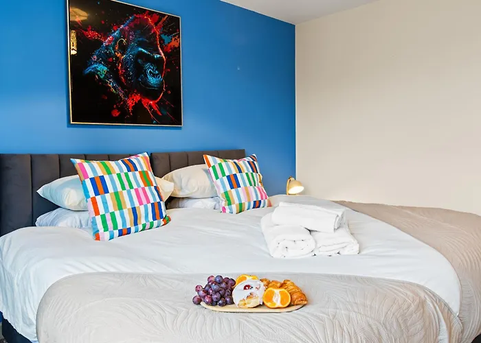 Forest View- Oasis Mural -didsbury Zen Sleeps 10 Dom wakacyjny