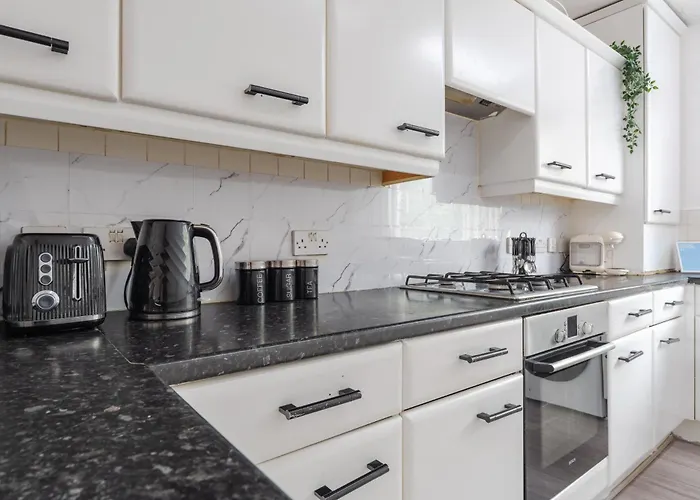 Stylish 4bd Townhouse - Centre - O2 Apollo Tatil Evi