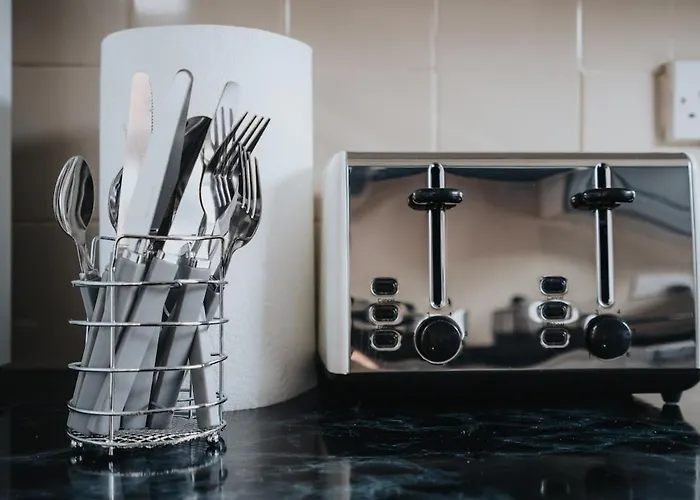 Comfy 3br - Pool Table - Games - Sleeps 8 Сasa de vacaciones