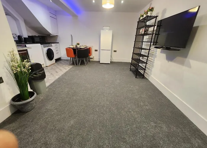 Luxury Free Wifi Old Trafford Homestay szállás *