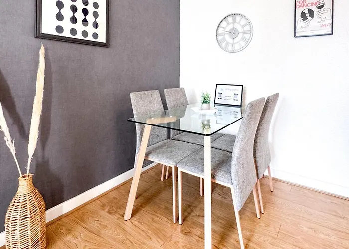 Semesterbostad Contractor By Furnished *