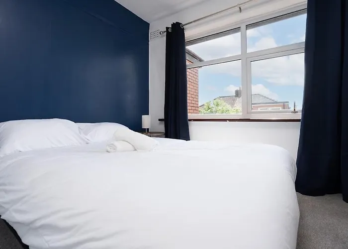 Comfy 3br - Pool Table - Games - Sleeps 8 *