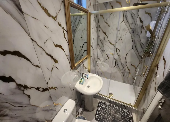 Luxury Free Wifi Old Trafford Homestay szállás *