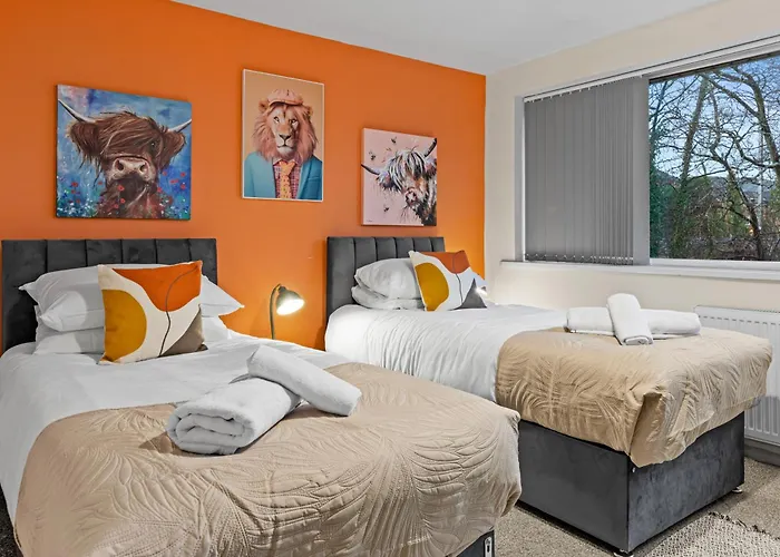 Forest View- Oasis Mural -didsbury Zen Sleeps 10