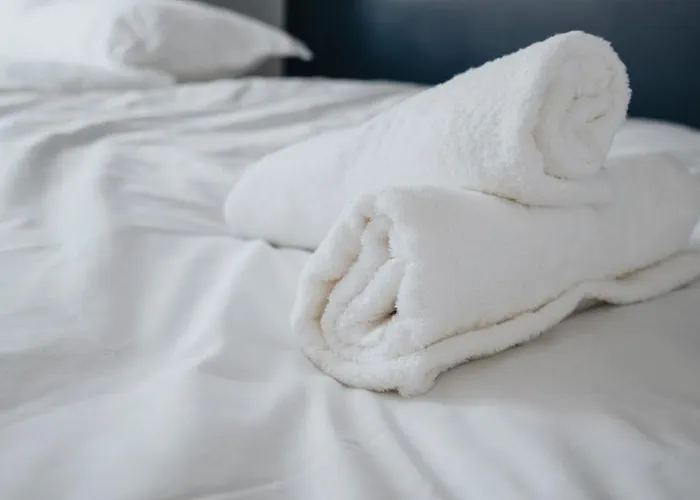 Comfy 3br - Pool Table - Games - Sleeps 8 *