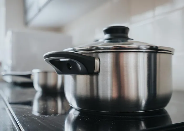 Comfy 3br - Pool Table - Games - Sleeps 8 Сasa de vacaciones