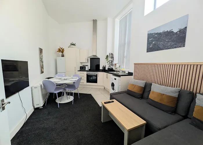 Sleek 2 Bedroom - Stadium Links