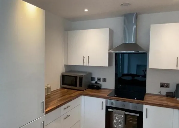 Comfy Modern Centre مانشستر