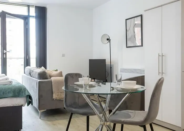 Contemporary In アパート マンチェスター