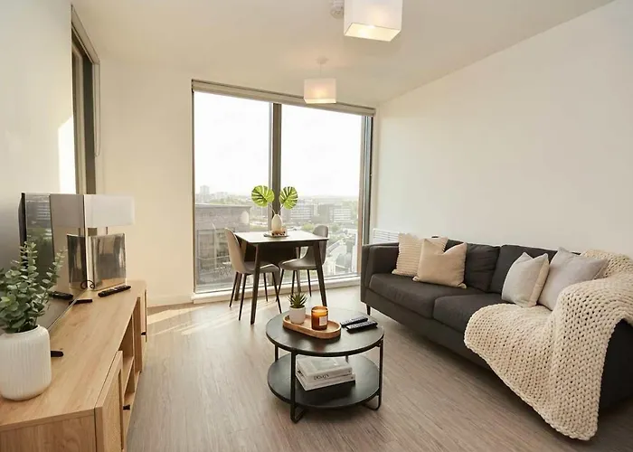 דירה Modern 1 Bed With Views In *