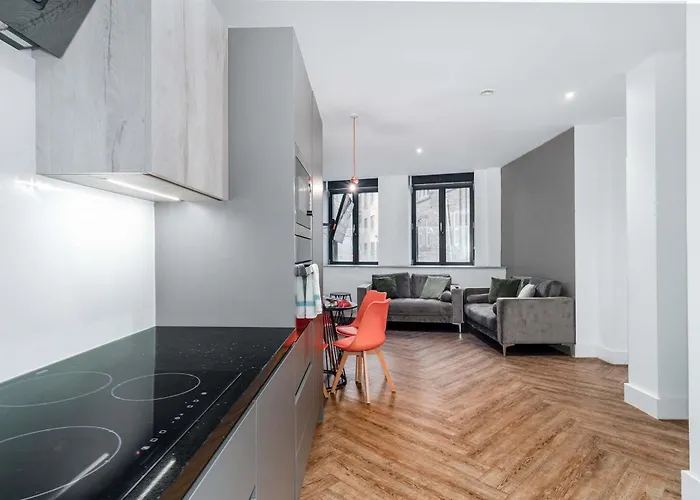 Modern 3bed Flat In W Security * 맨체스터