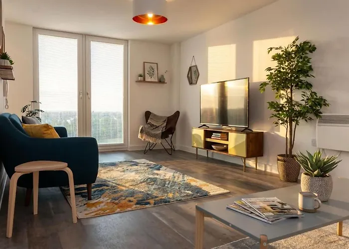 Modern & Spacious 2 Bed By Old Trafford *